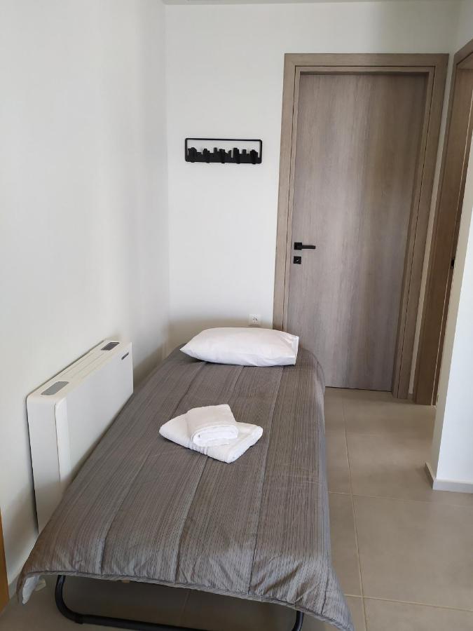 Luxury Autonomous Ground Floor Apartment Igoumenitsa Bagian luar foto